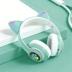 Auriculares Gamer Inalámbricos Cat Gaming Lef-1058 Verde Con Luz Led