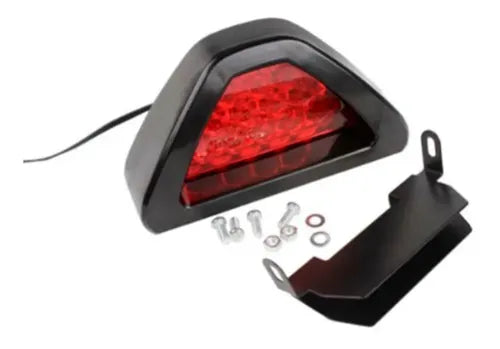 Tercer Stop Luz De Freno Auxiliar Triangular Led Roja 12v